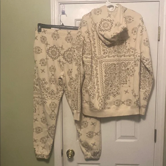 Paisley Print Hoodie and Joggers Set - Picture 2 of 2